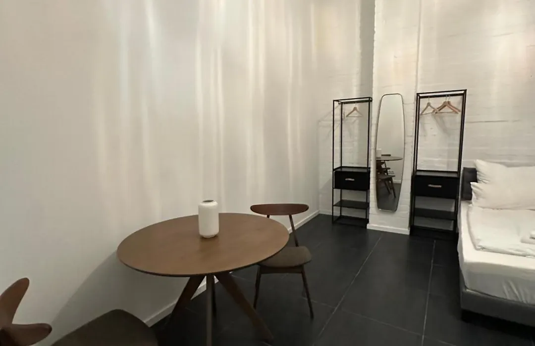 Gemütliches 2 Bett Studio in Hamburg City Süd Am Kanal-1