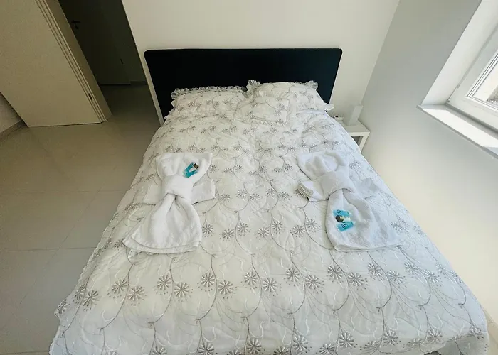 Modern living in Hamburg-Wandsbek SELF CHECK-IN 2x Schlafzimmer 1x Schlafsofa