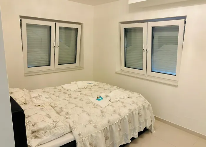 Modern living in Hamburg-Wandsbek SELF CHECK-IN 2x Schlafzimmer 1x Schlafsofa